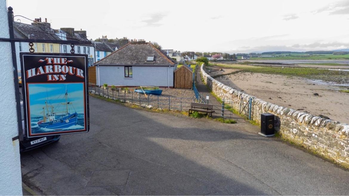 The Harbour Inn Garlieston Bagian luar foto