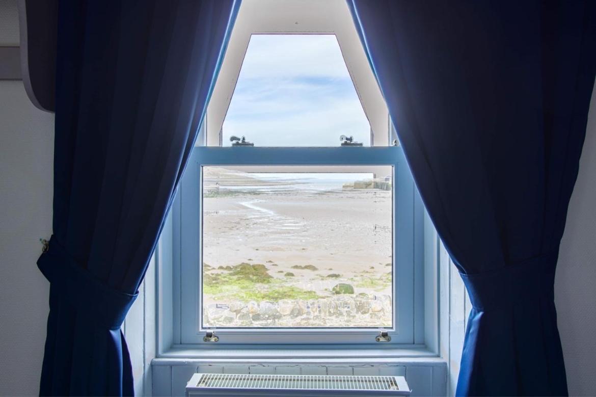 The Harbour Inn Garlieston Bagian luar foto