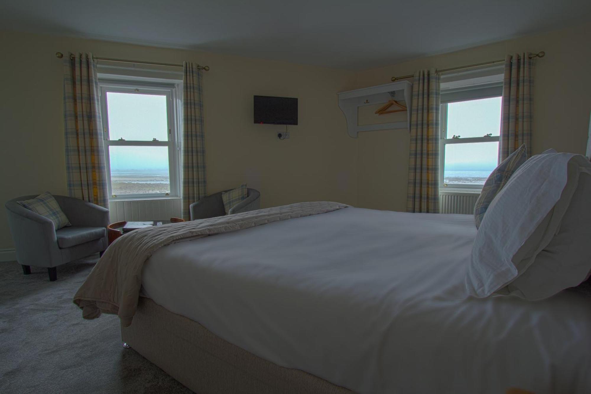 The Harbour Inn Garlieston Bagian luar foto