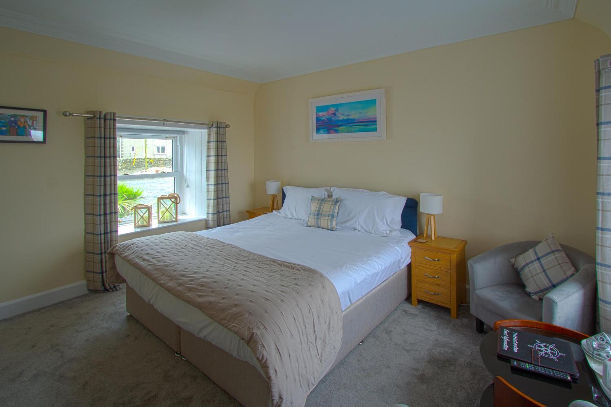The Harbour Inn Garlieston Bagian luar foto